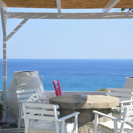 夏日公寓 * Provatas