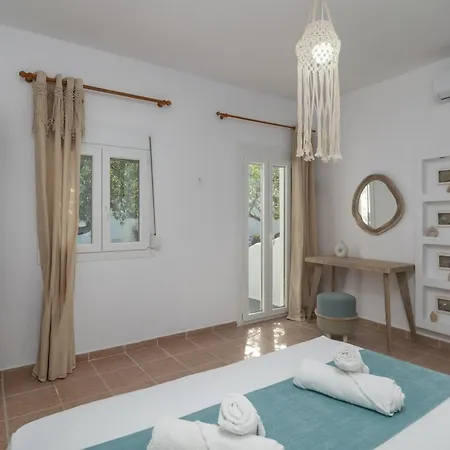 Summer - Sea View Retreat In Provatas, Milos